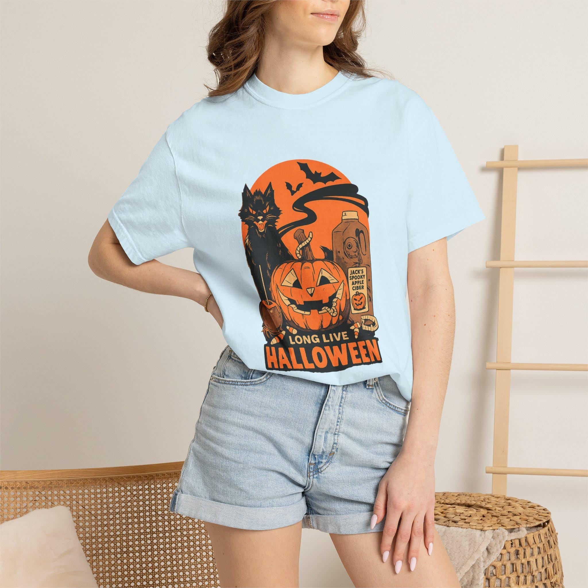 Long Live Halloween T-shirt | Jack-o'-Lantern, Black Cat, Graveyard Design